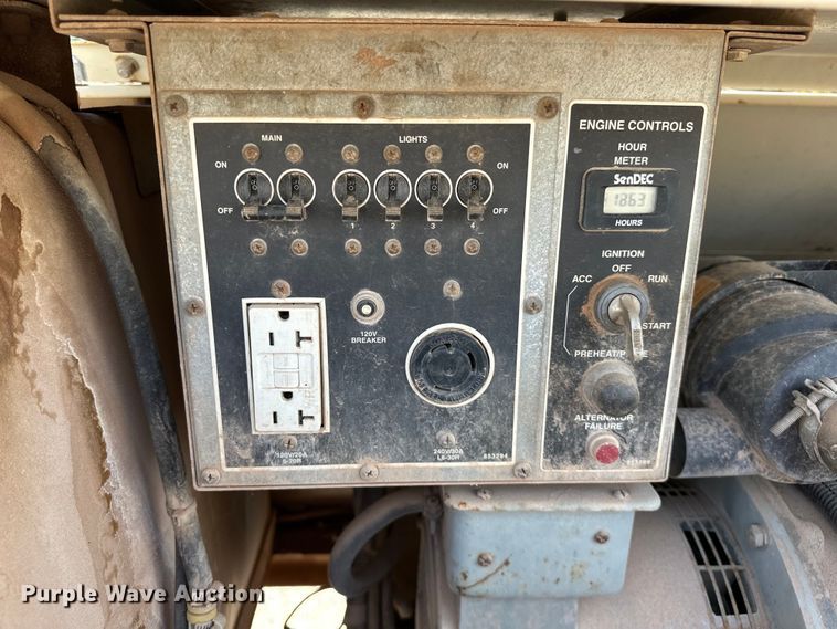 image for item DO7090 2011 Terex RL4000 light plant