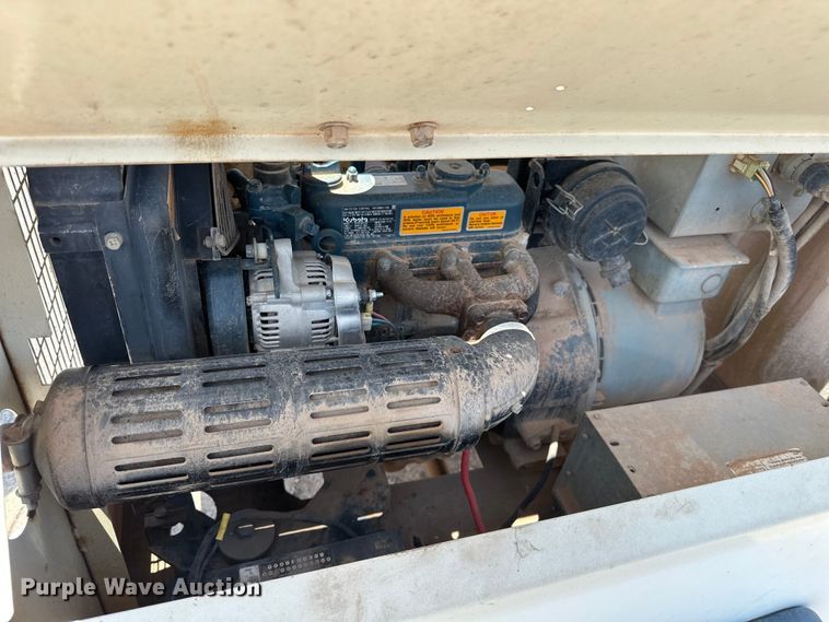 image for item DO7090 2011 Terex RL4000 light plant