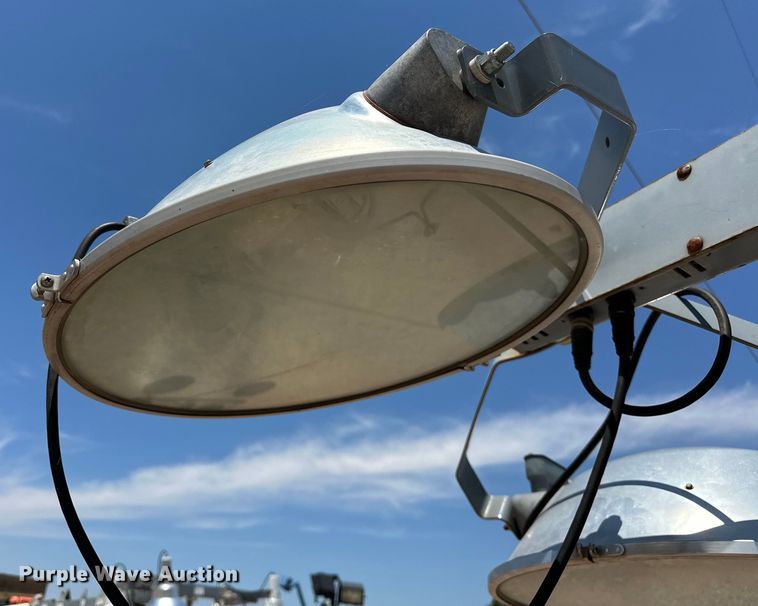 image for item DO7092 Allmand Maxi-Lite  light plant