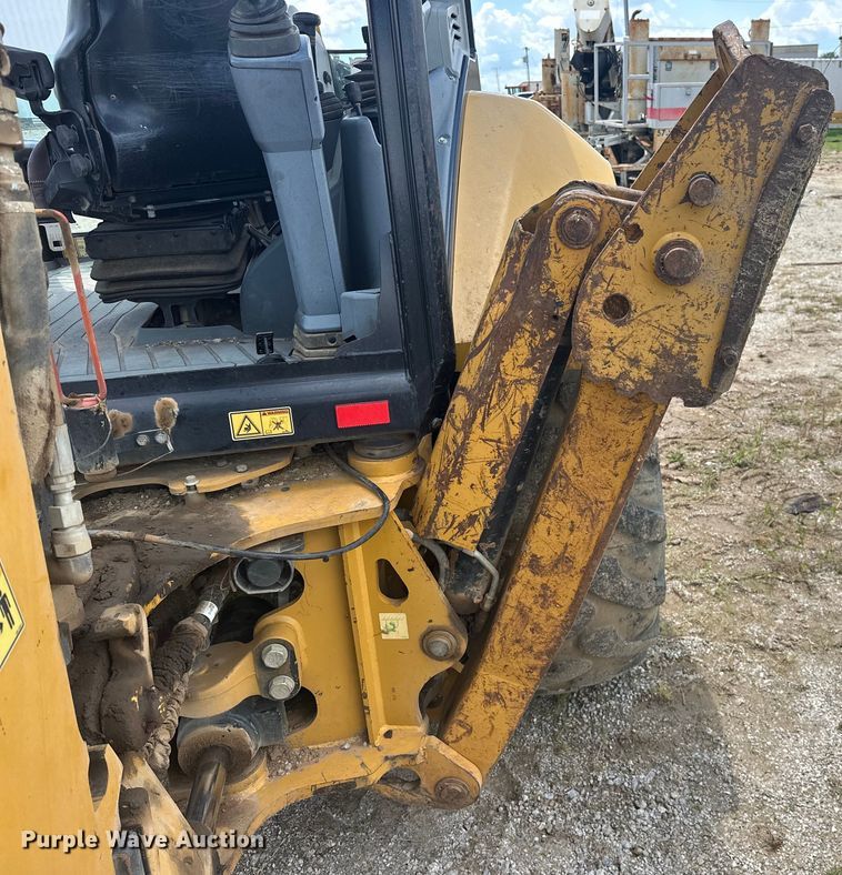 image for item DO7095 2015 Caterpillar  420F2 backhoe