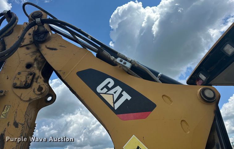 image for item DO7095 2015 Caterpillar  420F2 backhoe