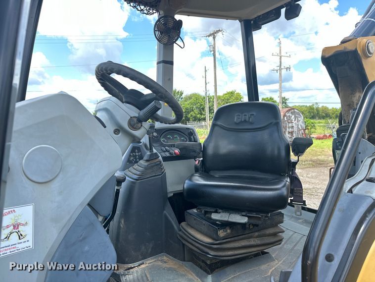image for item DO7095 2015 Caterpillar  420F2 backhoe