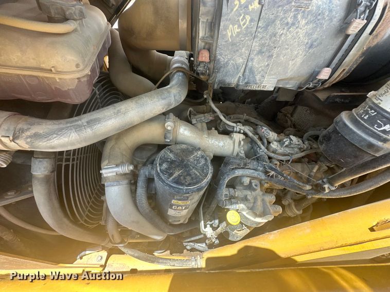 image for item DO7095 2015 Caterpillar  420F2 backhoe