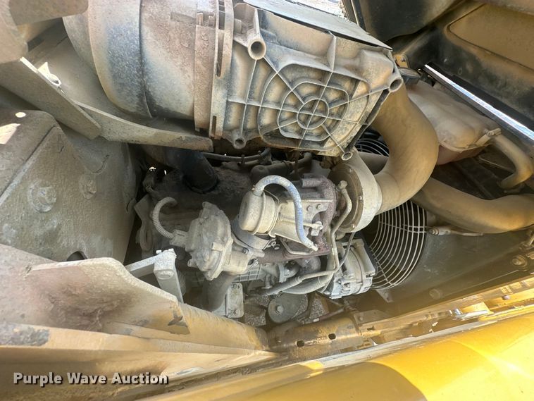 image for item DO7095 2015 Caterpillar  420F2 backhoe