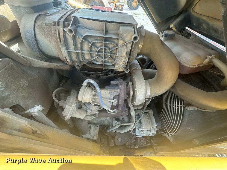 image for item DO7095 2015 Caterpillar  420F2 backhoe