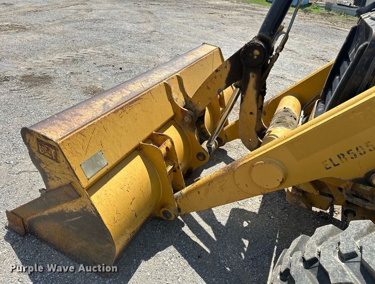 image for item DO7097 2007 Caterpillar  414E IL loader