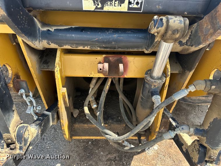 image for item DO7097 2007 Caterpillar  414E IL loader
