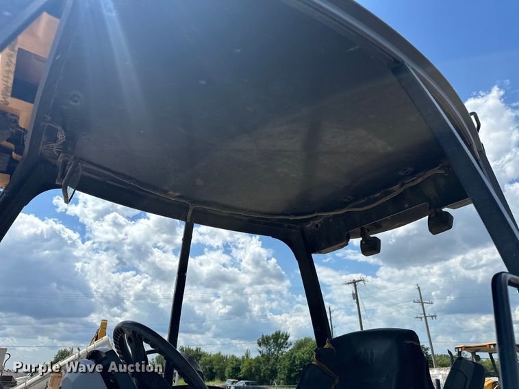 image for item DO7097 2007 Caterpillar  414E IL loader