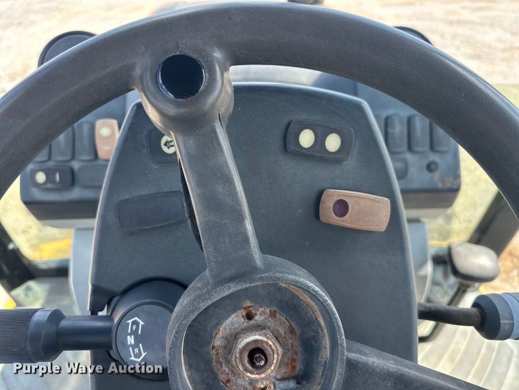 image for item DO7097 2007 Caterpillar  414E IL loader