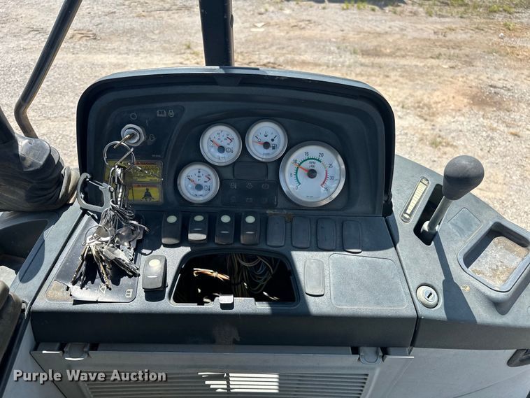 image for item DO7097 2007 Caterpillar  414E IL loader