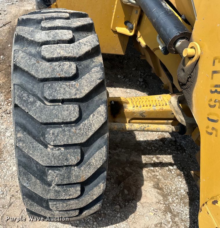 image for item DO7097 2007 Caterpillar  414E IL loader