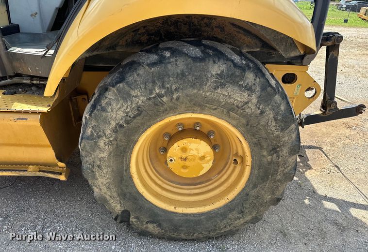 image for item DO7097 2007 Caterpillar  414E IL loader