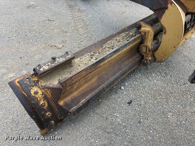 image for item DO7100 1997 Caterpillar  12H motor grader