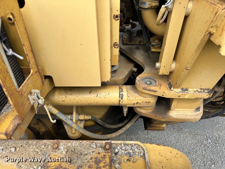 image for item DO7100 1997 Caterpillar  12H motor grader