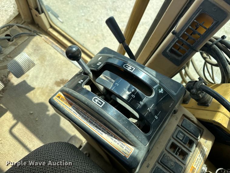 image for item DO7100 1997 Caterpillar  12H motor grader