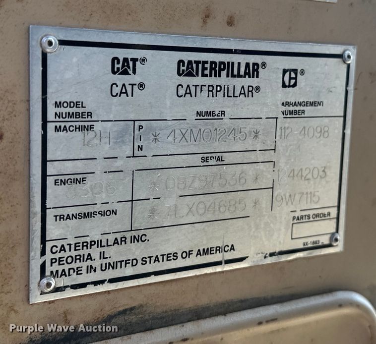 image for item DO7100 1997 Caterpillar  12H motor grader