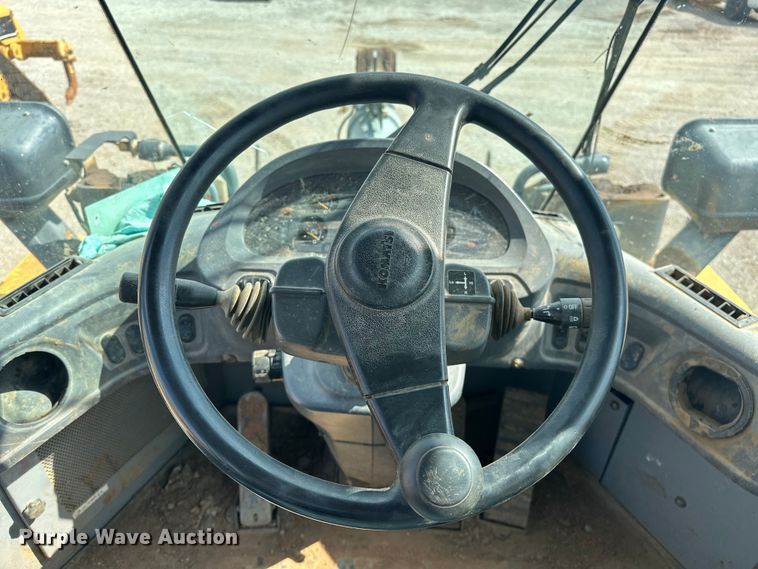 image for item DO7101 2012 Komatsu  WA320PZ-6 wheel loader