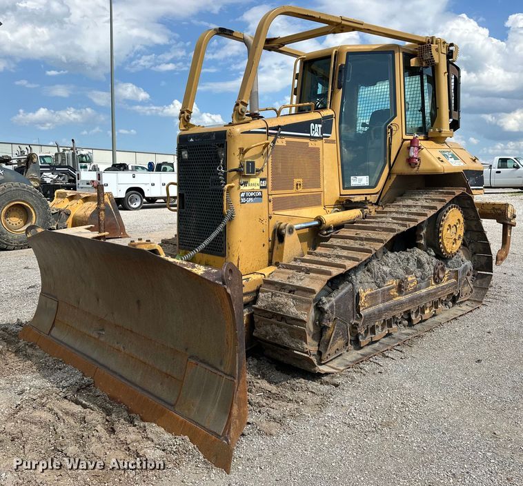 image for item DO7102 2006 Caterpillar  D6N XL dozer