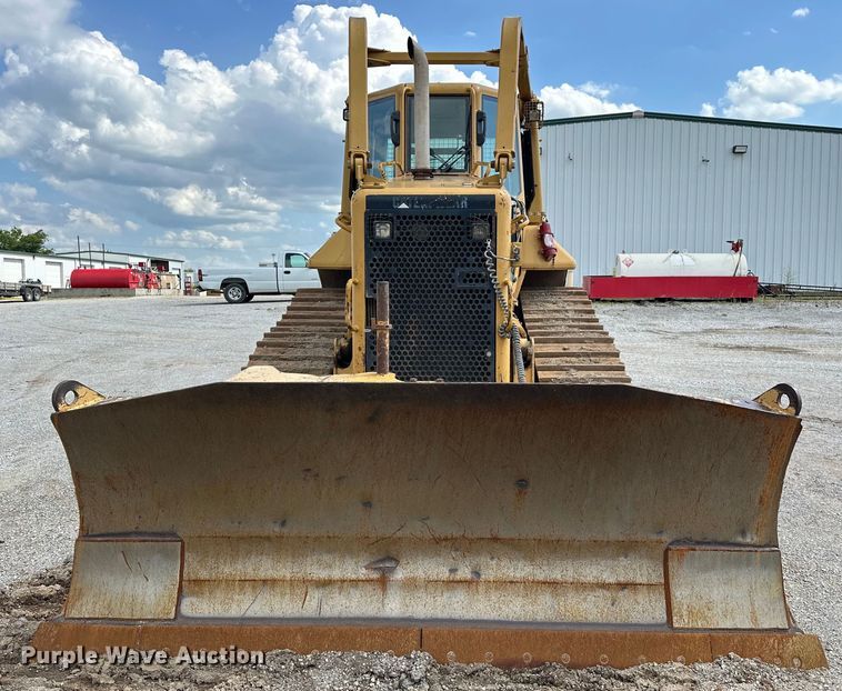 image for item DO7102 2006 Caterpillar  D6N XL dozer
