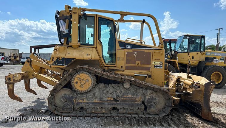 image for item DO7102 2006 Caterpillar  D6N XL dozer