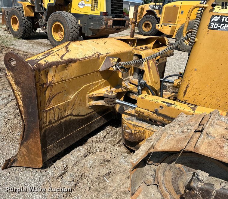 image for item DO7102 2006 Caterpillar  D6N XL dozer