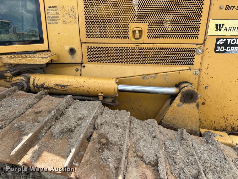 image for item DO7102 2006 Caterpillar  D6N XL dozer