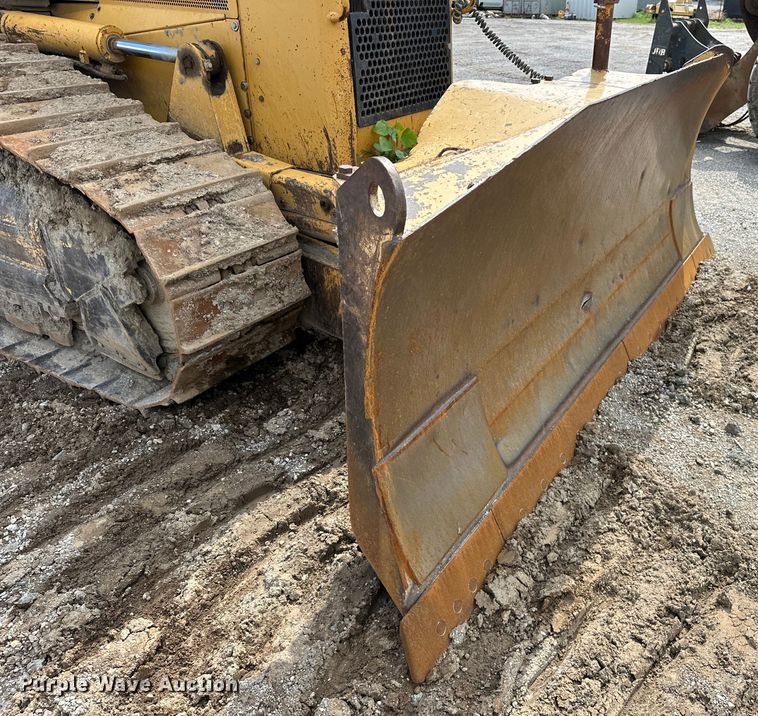 image for item DO7102 2006 Caterpillar  D6N XL dozer