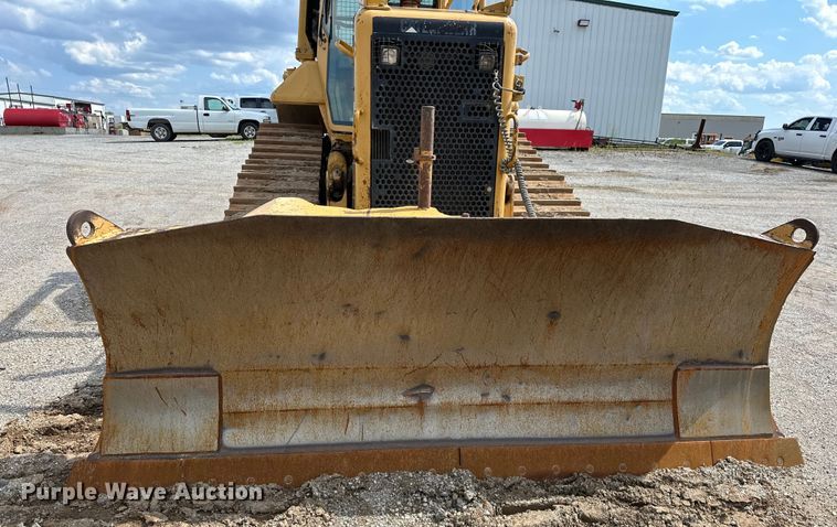 image for item DO7102 2006 Caterpillar  D6N XL dozer