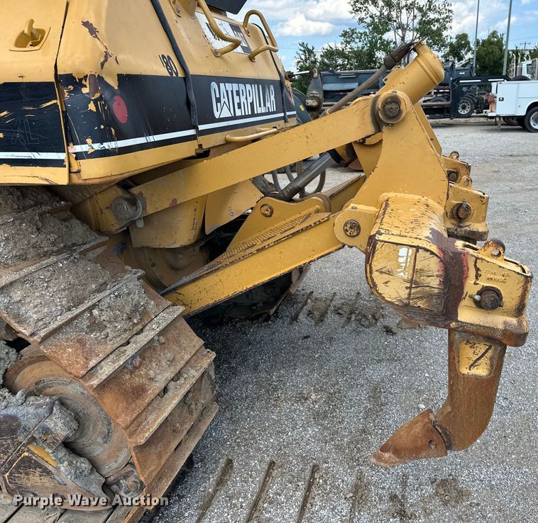 image for item DO7102 2006 Caterpillar  D6N XL dozer