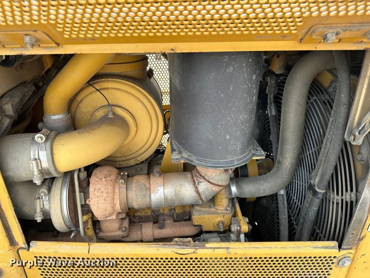 image for item DO7102 2006 Caterpillar  D6N XL dozer