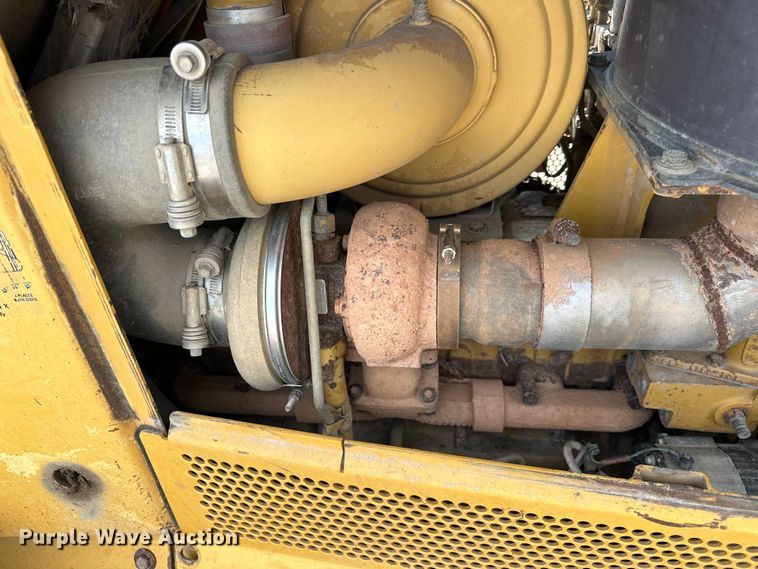 image for item DO7102 2006 Caterpillar  D6N XL dozer