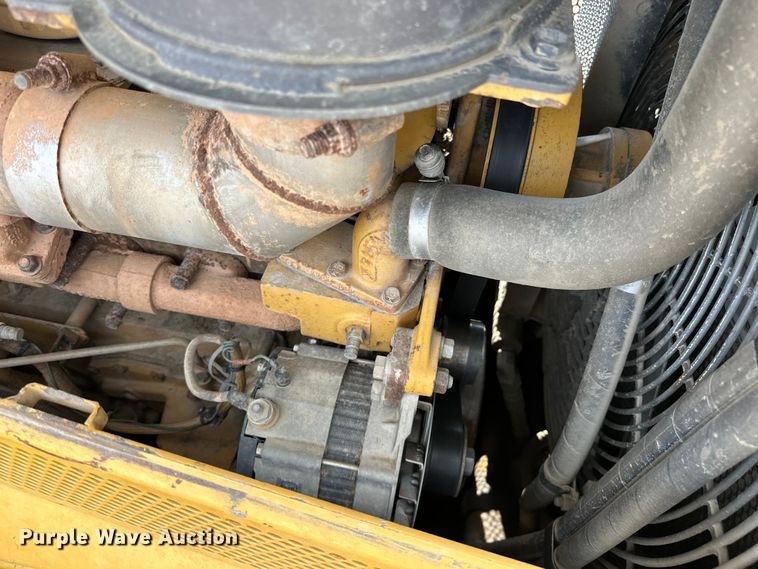 image for item DO7102 2006 Caterpillar  D6N XL dozer