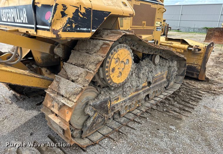 image for item DO7102 2006 Caterpillar  D6N XL dozer