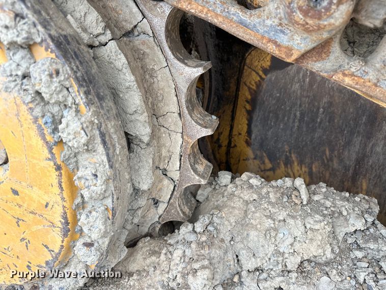 image for item DO7102 2006 Caterpillar  D6N XL dozer