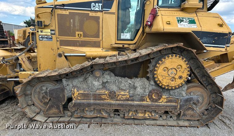 image for item DO7102 2006 Caterpillar  D6N XL dozer