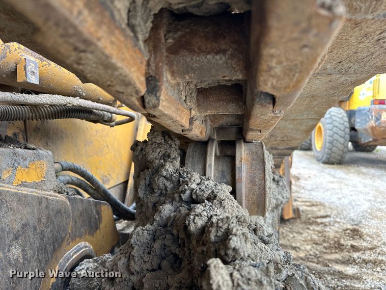 image for item DO7102 2006 Caterpillar  D6N XL dozer