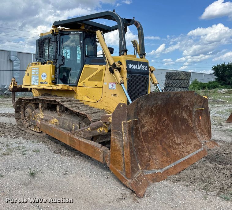 image for item DO7103 2013 Komatsu  D65EX dozer
