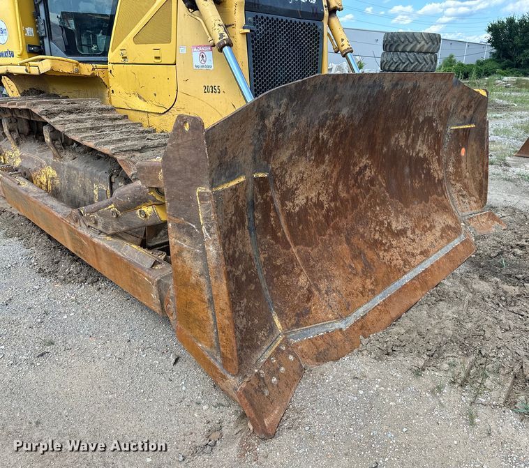 image for item DO7103 2013 Komatsu  D65EX dozer
