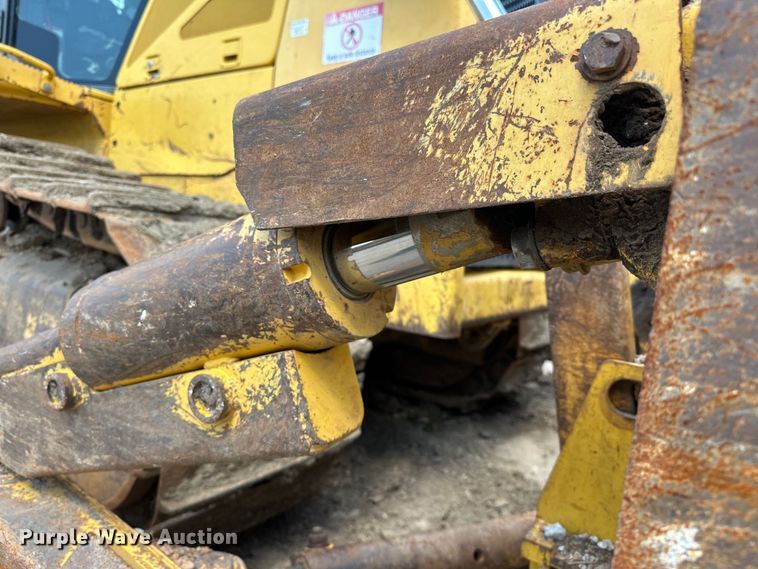 image for item DO7103 2013 Komatsu  D65EX dozer