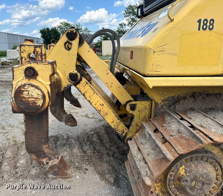 image for item DO7103 2013 Komatsu  D65EX dozer