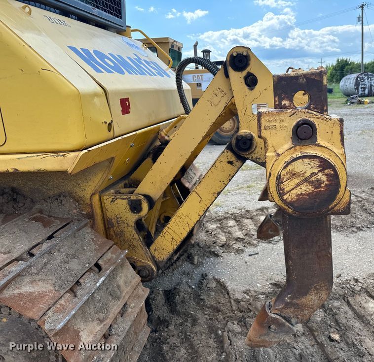 image for item DO7103 2013 Komatsu  D65EX dozer