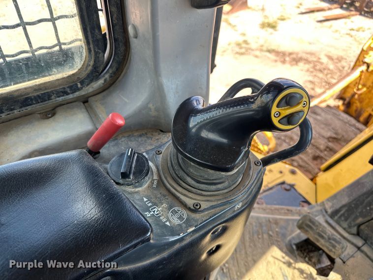 image for item DO7103 2013 Komatsu  D65EX dozer