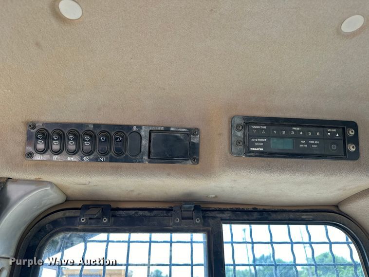 image for item DO7103 2013 Komatsu  D65EX dozer