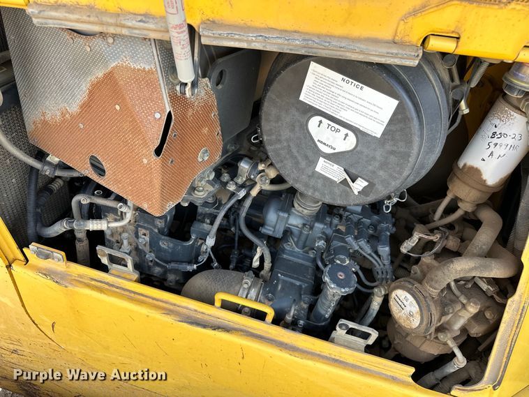 image for item DO7103 2013 Komatsu  D65EX dozer
