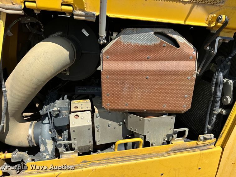 image for item DO7103 2013 Komatsu  D65EX dozer
