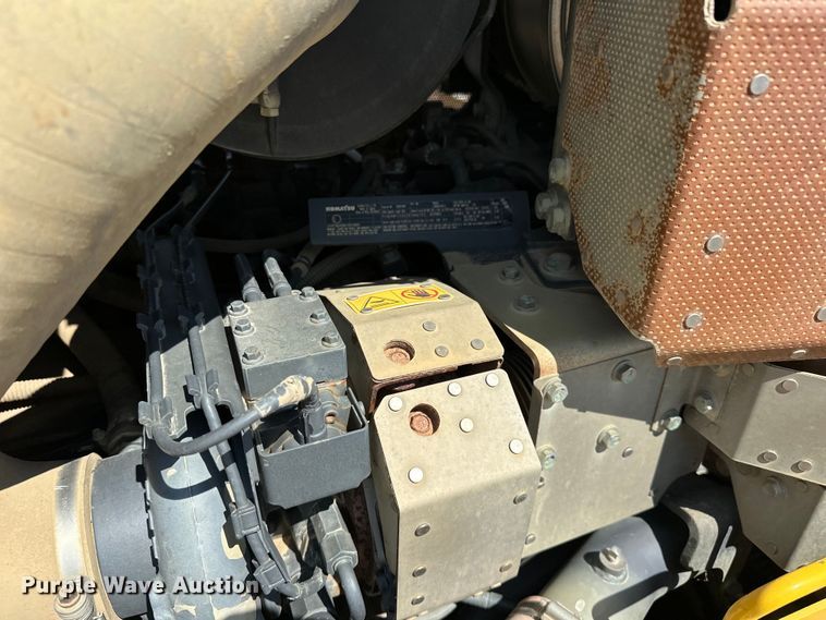 image for item DO7103 2013 Komatsu  D65EX dozer