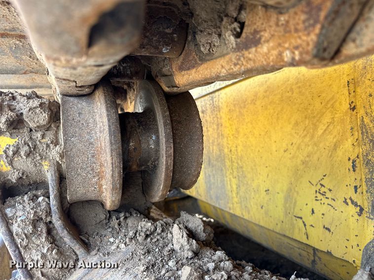 image for item DO7103 2013 Komatsu  D65EX dozer