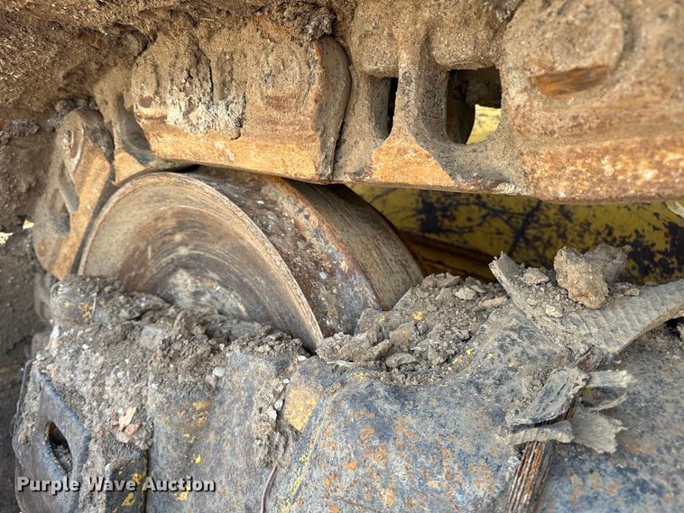 image for item DO7103 2013 Komatsu  D65EX dozer