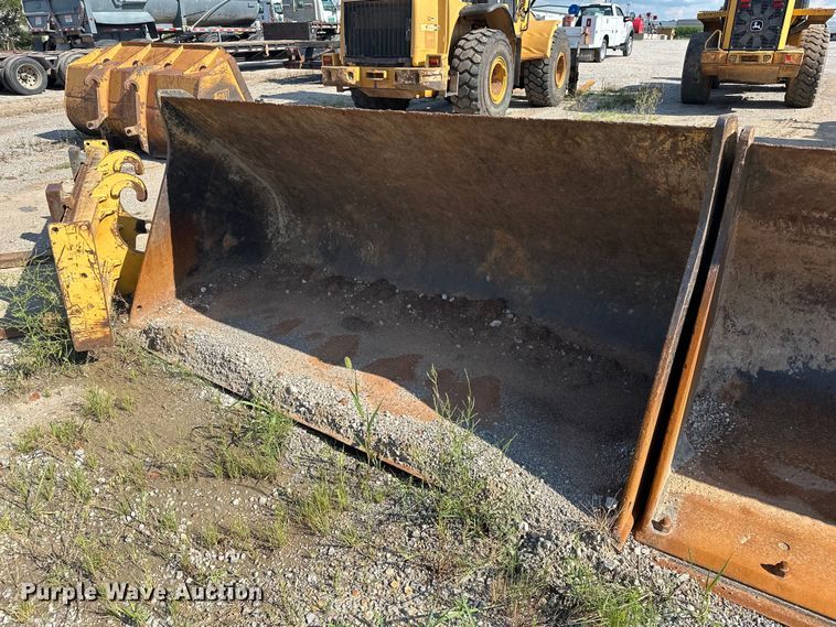 image for item DO7104 2012 Komatsu  WA320PZ-6 wheel loader