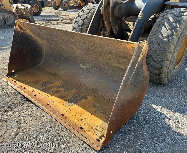 image for item DO7106 2009 John Deere  524K wheel loader